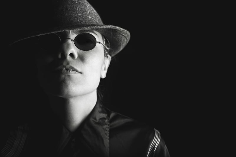 Spy Shadow Glasses